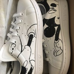 Adidas x Mickey Mouse Stan Smith